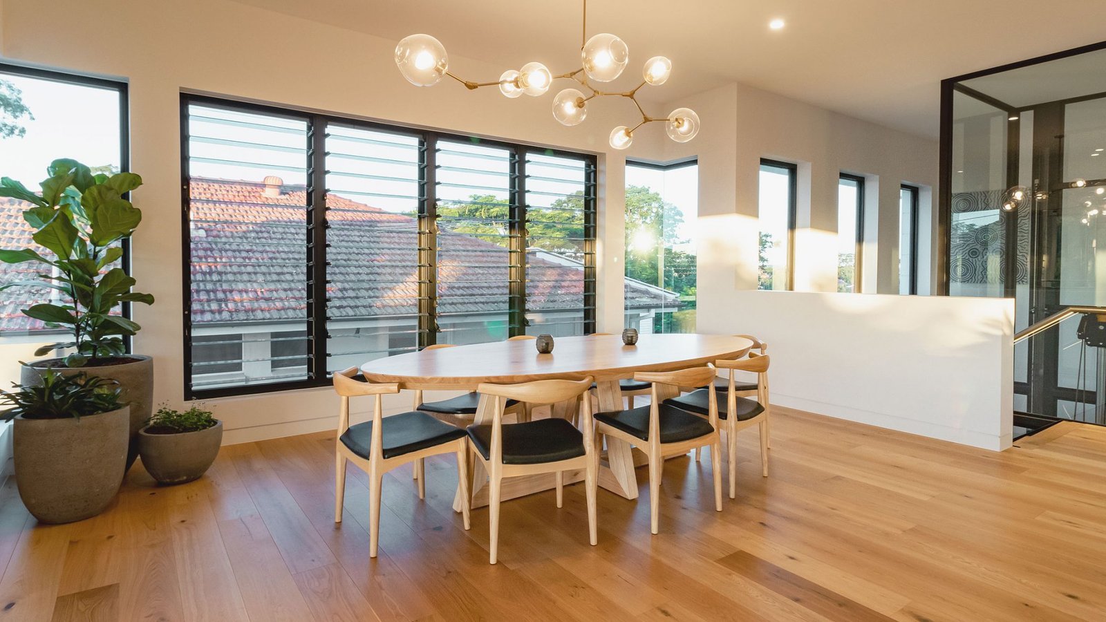 Introduction of Venetian Blinds (1)