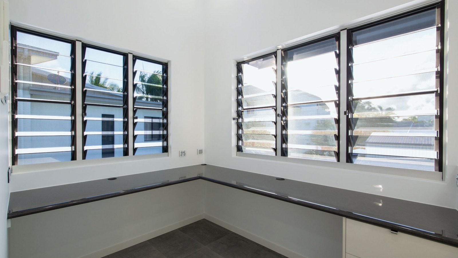 Introduction of Venetian Blinds (2)